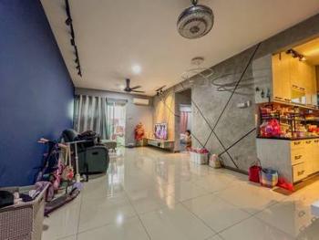 Living & dining – Condominium at Silk Residence, Cheras, photo 2