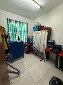 Apartment at Jalan Meranti 7, Kulai, photo 6