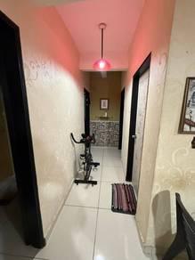 Apartment at Jalan Meranti 7, Kulai, photo 3
