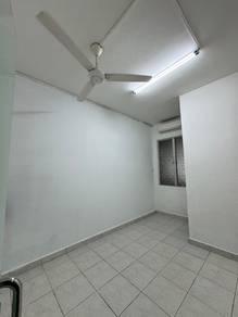Bedroom – House at Jalan Redang, Johor Bahru, photo 8