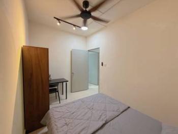Bilik tidur – Bilik di Residensi Suasana Damai, Damansara Damai, foto 8