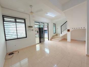 Taman Saujana, Kluang的房屋，照片4
