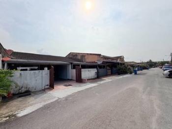 House at Seksyen 24, Shah Alam, photo 1