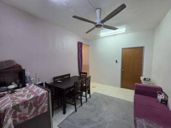 Komuter Raya, Seksyen 19, Shah Alam的公寓，照片1