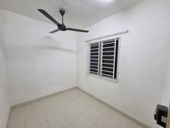 Apartmen di De Bayu, Setia Alam, foto 9
