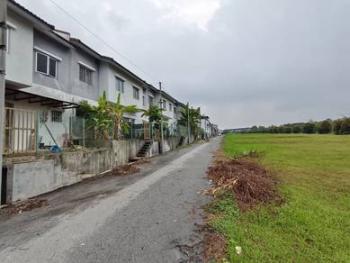 Rumah di Hibiscus 2, Sungai Buloh, foto 5