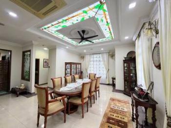 Banglo di Jalan Pekaka, Seksyen 8, Kota Damansara, foto 6