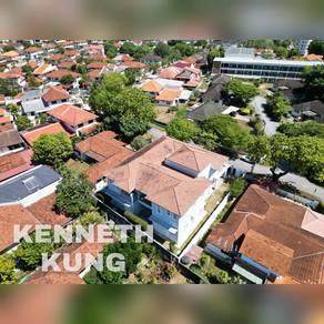 Bungalow at Jalan Bunga Kaca Piring, Tanjong Tokong, photo 1