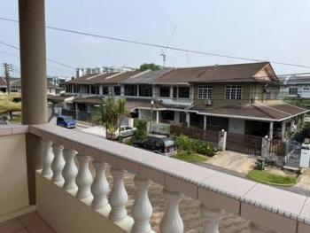 Rumah di Jalan Durian Burung, Kuching, foto 9