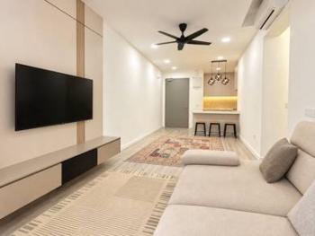 Living & dining – Condominium at Lakefront Residence, Cyberjaya, photo 2