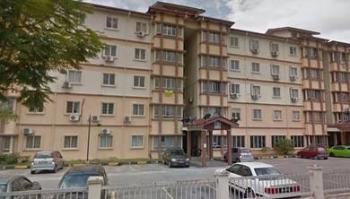 Apartment at Jalan Batu Nilam 13, Bandar Bukit Tinggi, Klang, photo 1