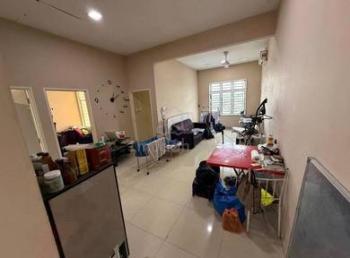 Pangsapuri di Jalan Maluri Jaya, Ulu Tiram, foto 4