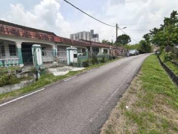 Kampung Dato Onn, Johor Bahru的平房，照片6