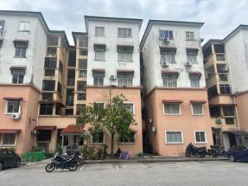 Apartment at Jalan Prima 2/1, Puchong, photo 1