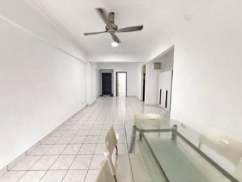 Living & dining – Condominium at Brunsfield Riverview, Shah Alam, photo 3