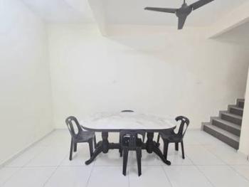 Rumah di Rini Hills 2 @ Mutiara Rini, Skudai, foto 2