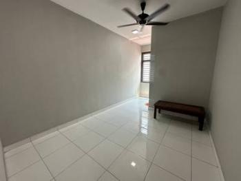 House at Jalan Perjiranan 12, Johor Bahru, photo 5