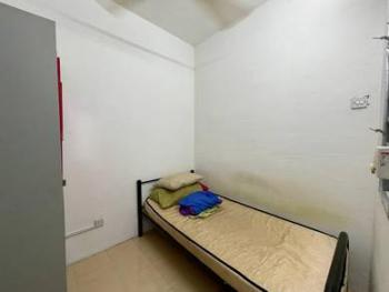 Bedroom – Room at Mentari Court, Bandar Sunway, photo 1