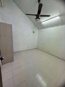 Bedroom – House at Jalan 22, Johor Bahru, photo 5