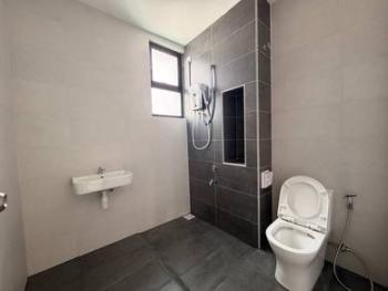 Bathroom – House at Jalan Palma Buluh 12, Johor Bahru, photo 9