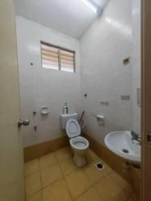 Bathroom – House at Jalan Pinang 6x, Johor Bahru, photo 6