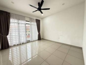 Jalan Perjiranan 9, Johor Bahru的房屋，照片10