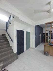 Rumah di molek, Tebrau, foto 8