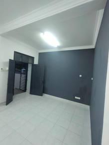 Rumah di molek, Tebrau, foto 1
