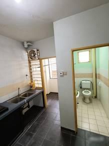 Flat at Jalan Pulai Perdana Taman Pulai Perdana, Johor Bahru, photo 2