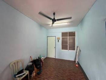 Flat at Taman Sri Indah, Balik Pulau, photo 2