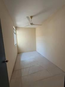 Flat at Damai Utama, Puchong, photo 3