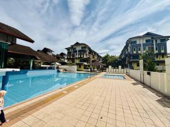 Lake Valley Avenue 2, Cheras的联排别墅，照片6