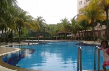 Apartment at Desa Saujana, Seri Kembangan, photo 2
