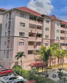Apartment at Desa Saujana, Seri Kembangan, photo 6