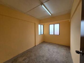 PKNS Blok 7, Shah Alam的平层住宅，照片6