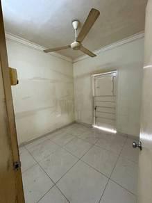 Pangsapuri di Jalan Batu Nilam 35, Klang, foto 7