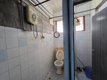 PKNS Blok 7, Shah Alam的平层住宅，照片9