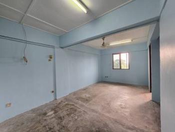 PKNS Blok 7, Shah Alam的平层住宅，照片3