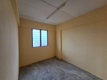 PKNS Blok 7, Shah Alam的平层住宅，照片5