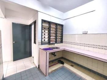 Apartment at Jasmine Court, Puchong, photo 4