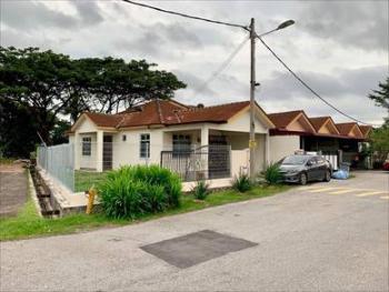 Rumah di Taman Merak, Bukit Katil, foto 1