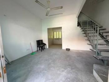 Rumah di Bandar Springhill, Port Dickson, foto 2