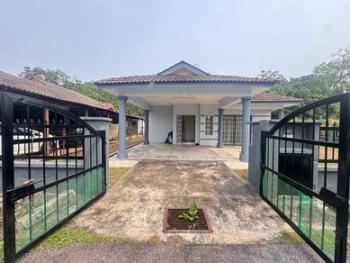 Bungalow at Taman Tasik Semenyih, Semenyih, photo 1