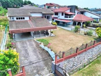 Bungalow at Seksyen 2, Bangi, photo 3
